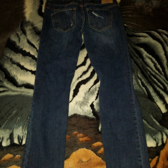 Hollister womans Jean's - Picture 2 of 3